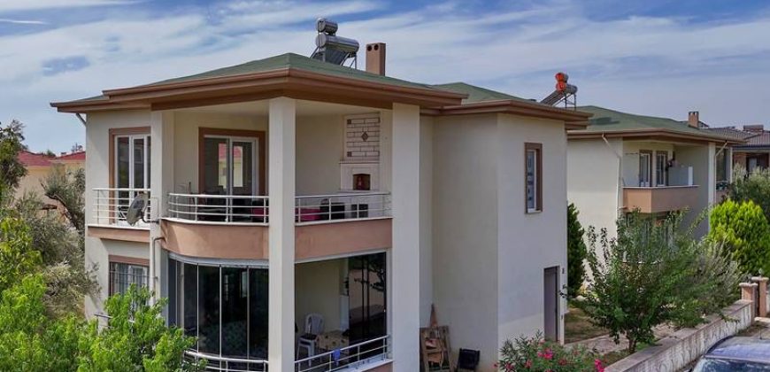 Altınoluk Satılık Daire | Ön Cephe, Masrafsız, Büyük Balkonlu | Denize Yakın