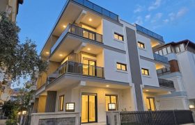 Altınoluk Yağcılar’da Denize 150m Satılık Sıfır 3+1 Daire | Bahçe Kullanımlı