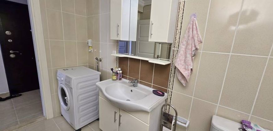 Küçükkuyu Mıhlı Satılık Daire | Denize 150 Metre | Ayrı Mutfak | Ara Kat