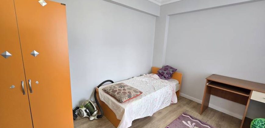 Küçükkuyu Mıhlı Satılık Daire | Denize 150 Metre | Ayrı Mutfak | Ara Kat