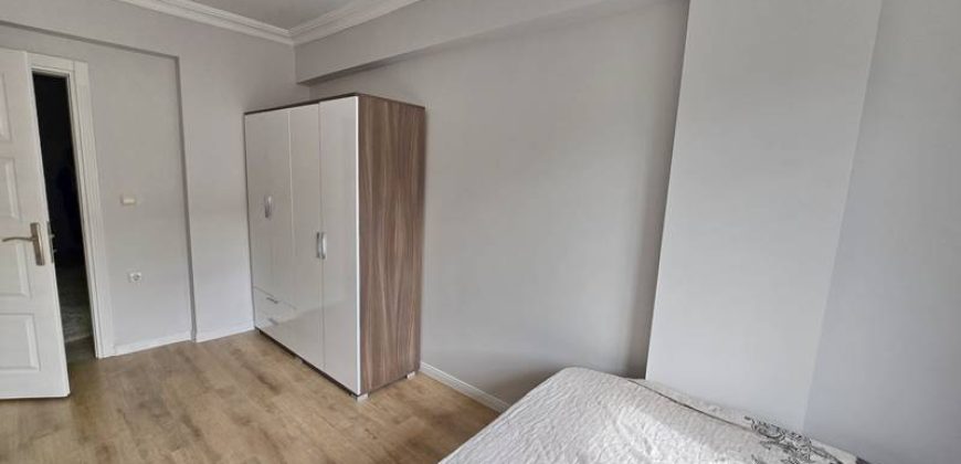 Küçükkuyu Mıhlı Satılık Daire | Denize 150 Metre | Ayrı Mutfak | Ara Kat