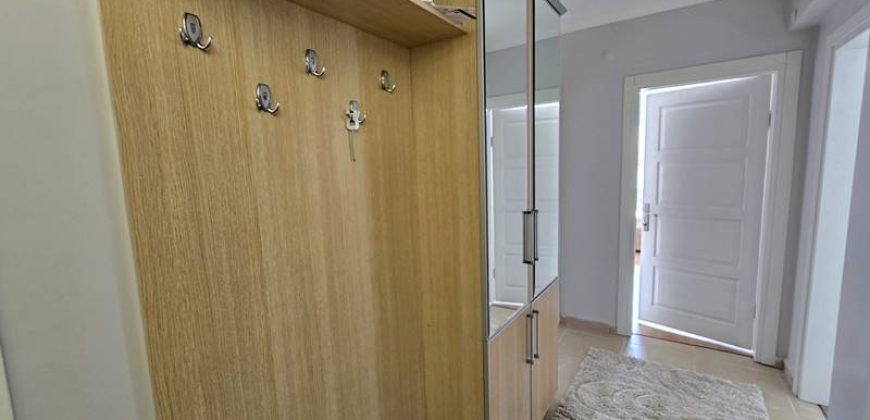 Küçükkuyu Mıhlı Satılık Daire | Denize 150 Metre | Ayrı Mutfak | Ara Kat
