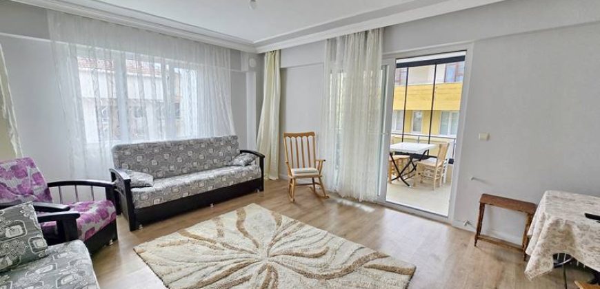 Küçükkuyu Mıhlı Satılık Daire | Denize 150 Metre | Ayrı Mutfak | Ara Kat