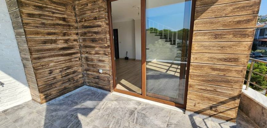 Küçükkuyu Mıhlı Satılık Dubleks Daire | Deniz Manzaralı | Denize Yakın