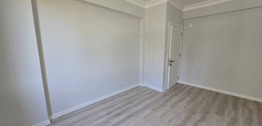 Akçay Altınkum Satılık Daire | Ara Kat | Ayrı Mutfak | Denize Yakın