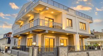 Altınoluk Satılık Lüks Sıfır Daire | Denize 300m | Bahçe Kullanımlı