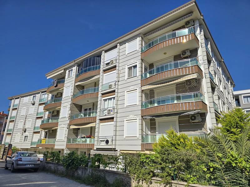 Ayvalık Sarımsaklı Satılık Daire | Denize 250m | Asansörlü | Ayrı Mutfaklı | Masrafsız Temiz