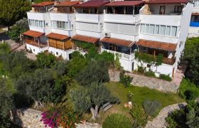 Altınoluk Satılık Villa | Deniz Manzaralı | Eşyalı | Denize Yakın