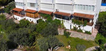 Altınoluk Satılık Villa | Deniz Manzaralı | Eşyalı | Denize Yakın