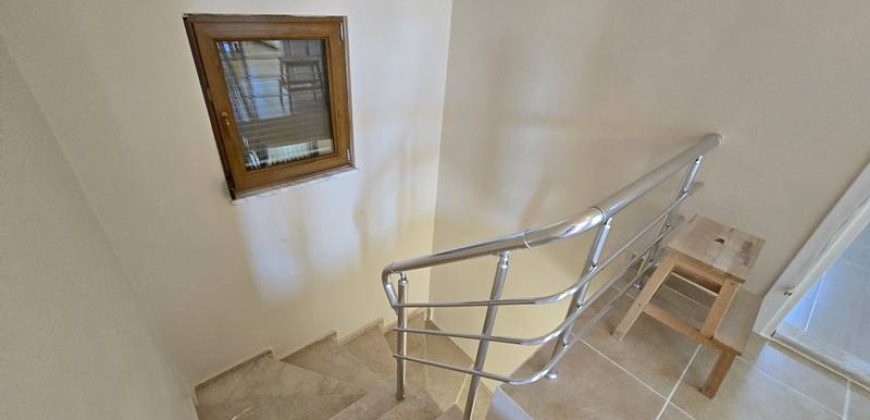 Altınoluk Satılık Villa | Havuzlu Sitede | Denize 250 Metre