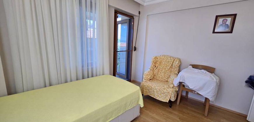 Altınoluk Satılık Villa | Havuzlu Sitede | Denize 250 Metre