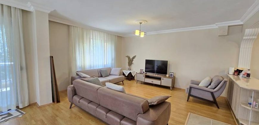 Altınoluk Satılık Villa | Havuzlu Sitede | Denize 250 Metre