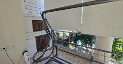Altınoluk Satılık Villa | Havuzlu Sitede | Denize 250 Metre