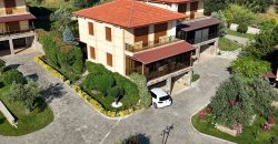 Altınoluk Satılık Villa | Havuzlu Sitede | Deniz Manzaralı | Özel Otopark & Şarj İstasyonlu