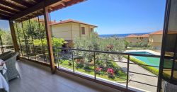 Altınoluk Satılık Villa | Havuzlu Sitede | Deniz Manzaralı | Özel Otopark & Şarj İstasyonlu