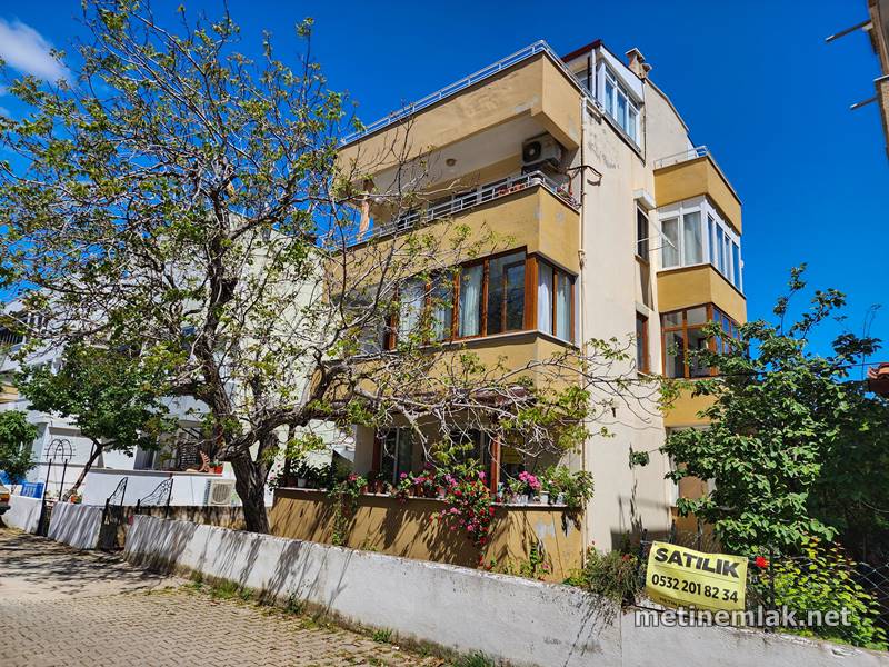 Altınoluk Satılık Daire | Merkezde | Geniş Balkon | Ayrı Mutfak