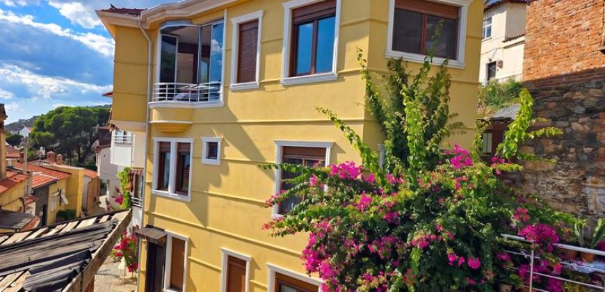 Altınoluk Satılık Müstakil Ev | Deniz Manzaralı | Altınoluk Köyde