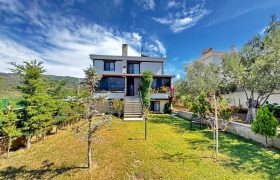 Altınoluk Satılık Villa | Havuzlu | Deniz Manzaralı | Müstakil