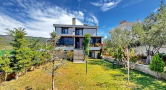 Altınoluk Satılık Villa | Havuzlu | Deniz Manzaralı | Müstakil