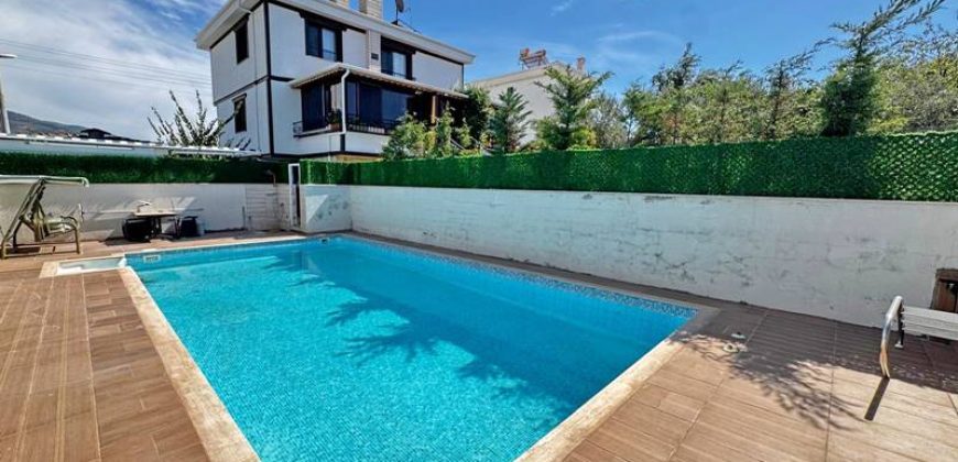 Altınoluk Satılık Villa | Havuzlu | Deniz Manzaralı | Müstakil