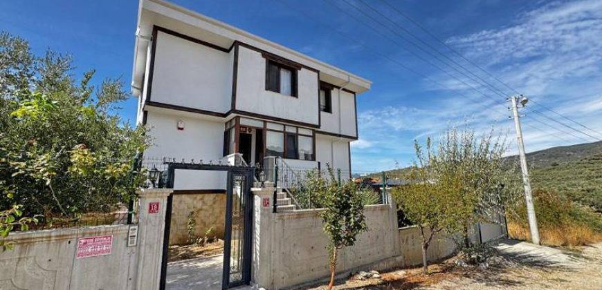 Altınoluk Satılık Villa | Havuzlu | Deniz Manzaralı | Müstakil