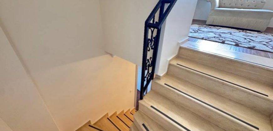 Altınoluk Satılık Villa | Havuzlu | Deniz Manzaralı | Müstakil