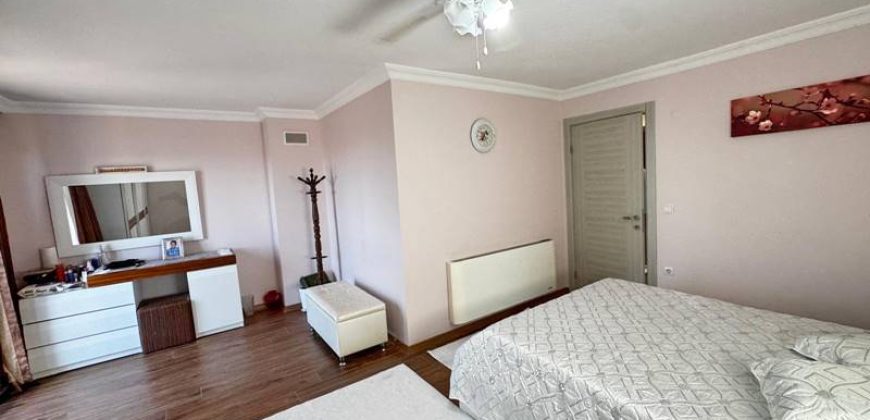 Altınoluk Satılık Villa | Havuzlu | Deniz Manzaralı | Müstakil