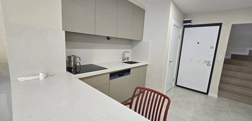 Altınoluk Satılık Villa | Denize Yakın | Havuzlu Site İçerisinde | Yenilenmiş
