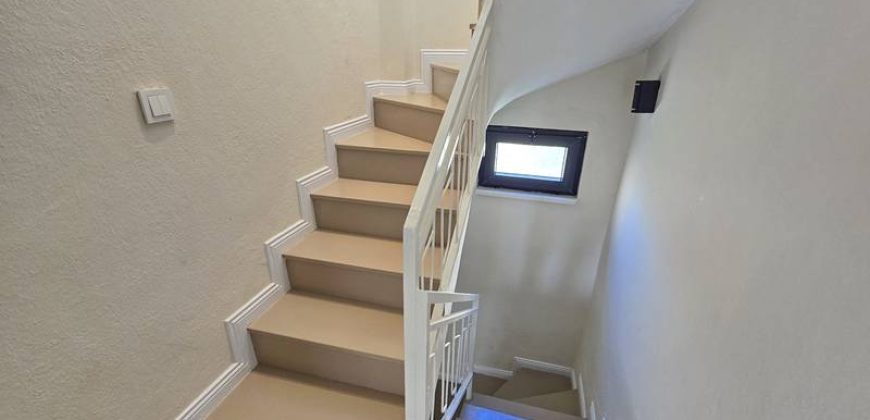 Altınoluk Satılık Villa | Denize Yakın | Havuzlu Site İçerisinde | Yenilenmiş