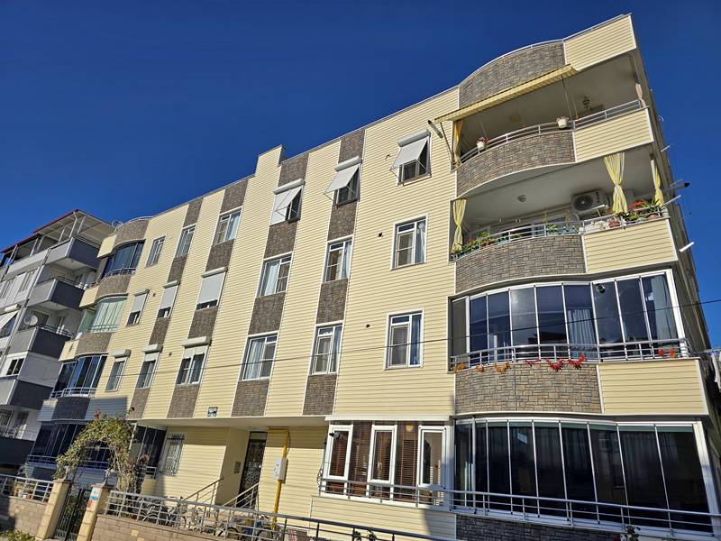 Akçay Altınkum Satılık Daire | Denize 450 Metre | Geniş Balkon | Yenilenmiş