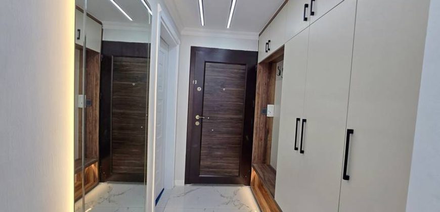 Akçay Altınkum Satılık Daire | Denize 450 Metre | Geniş Balkon | Yenilenmiş