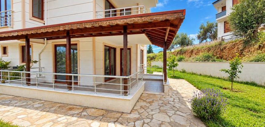 Altınoluk Kiralık Villa | Müstakil Bahçeli