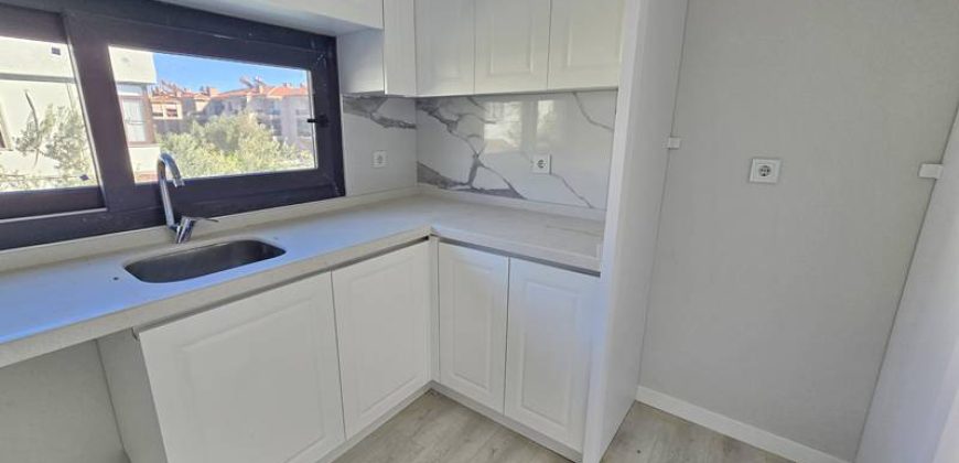 Küçükkuyu Mıhlı Satılık Daire | Denize Yakın| Sıfır Daire | Manzaralı
